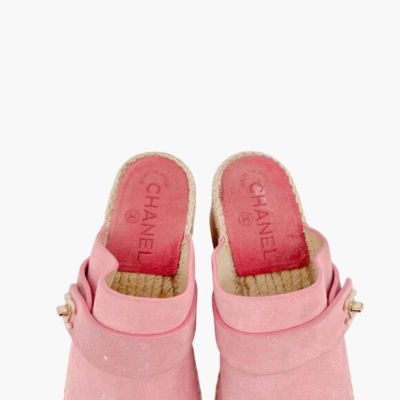 Chanel Turnlock CC Clog Mules Size 37 US 6-6.5 Pink Suede Espadrille Block Heel - Picture 4 of 15